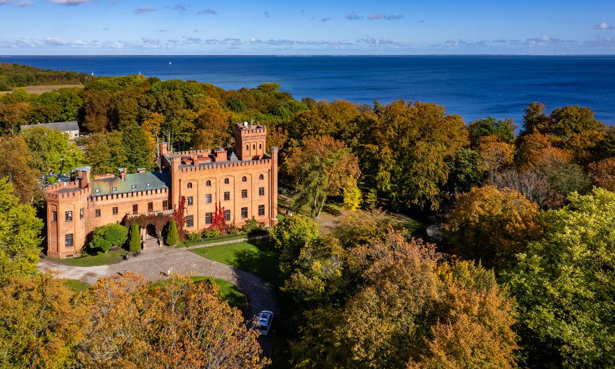Zamek Rzucewo, Poland